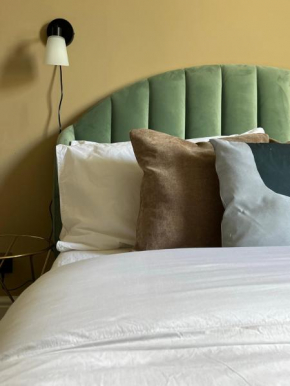 Luxury 1 Bed Flat in Hove close to the sea- Soho House Style